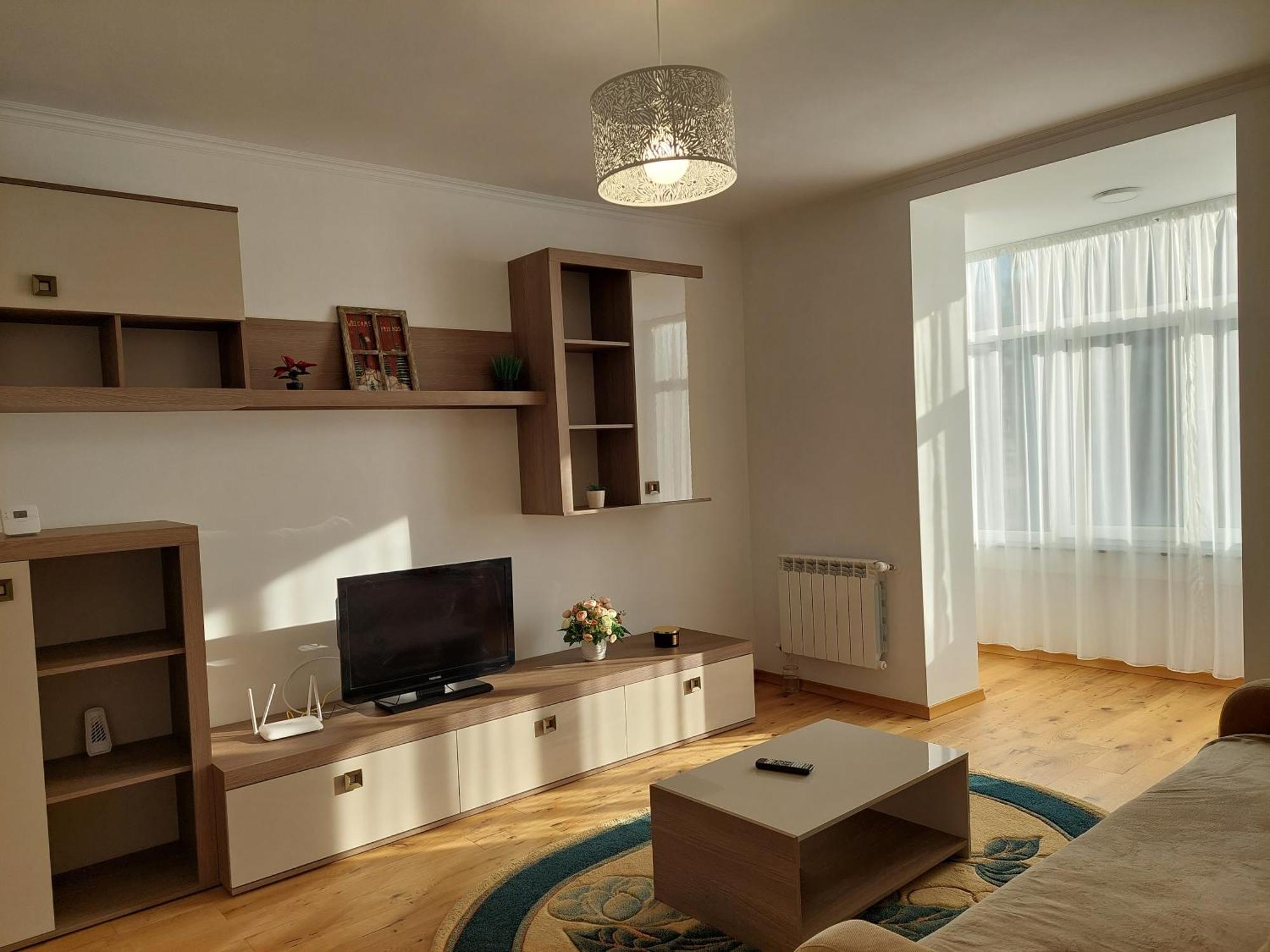 Trandafirului Residence Central Szucsáva Kültér fotó